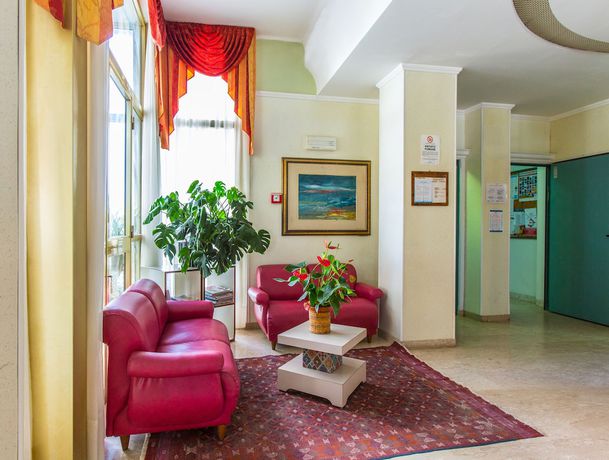 Imagen de los interiores del Hotel Delfino, Senigallia. Foto 17