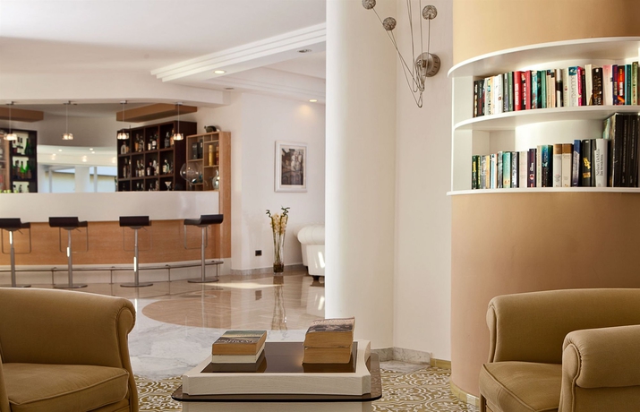 Imagen de los interiores del Hotel Delfino, Sorrento. Foto 14