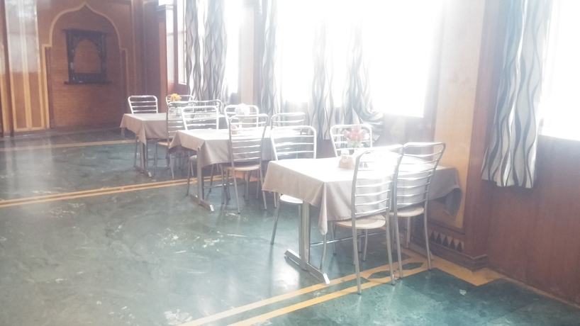 Imagen del bar/restaurante del Hotel Delhi Aerocity. Foto 5