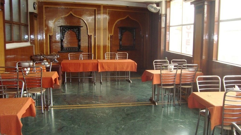 Imagen del bar/restaurante del Hotel Delhi Aerocity. Foto 6