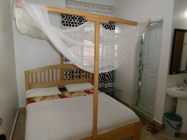 Imagen de la habitación del Hotel Delhi Gardens. Foto 8