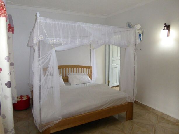 Imagen de la habitación del Hotel Delhi Gardens. Foto 12