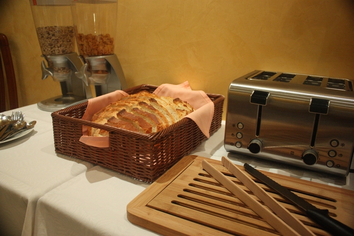 Imagen del bar/restaurante del Hotel Delicias. Foto 2