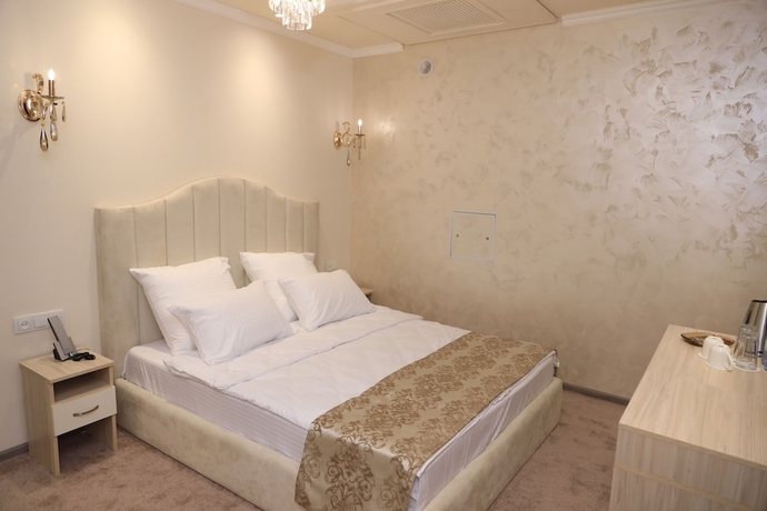 Imagen de la habitación del Hotel Delin. Foto 5