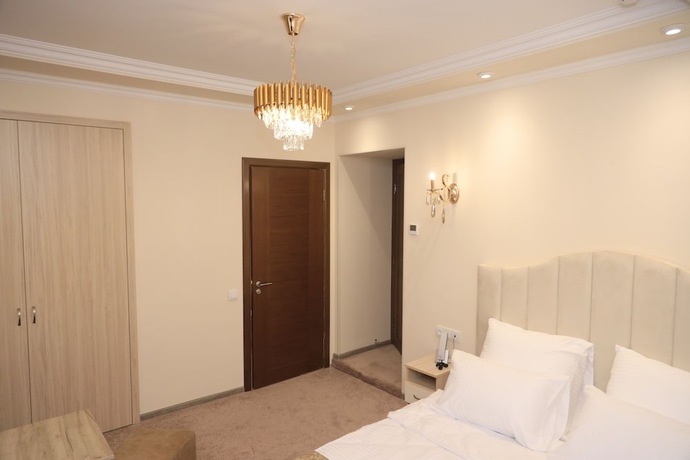 Imagen de la habitación del Hotel Delin. Foto 6