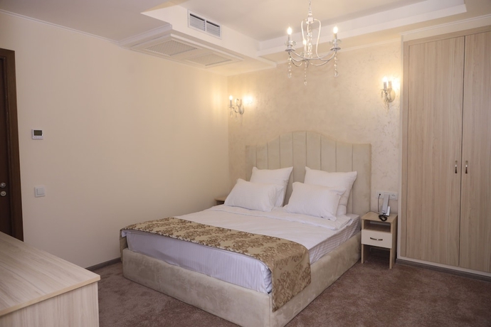 Imagen de la habitación del Hotel Delin. Foto 9
