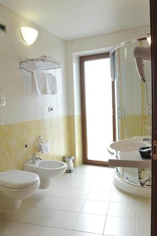Imagen de la habitación del Hotel Dell\' Arpa. Foto 7