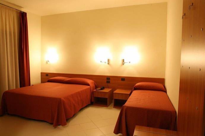 Imagen de la habitación del Hotel Dell\' Arpa. Foto 15
