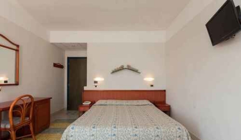 Imagen de la habitación del Hotel Della Baia. Foto 13