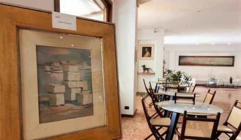 Imagen del bar/restaurante del Hotel Della Baia. Foto 6