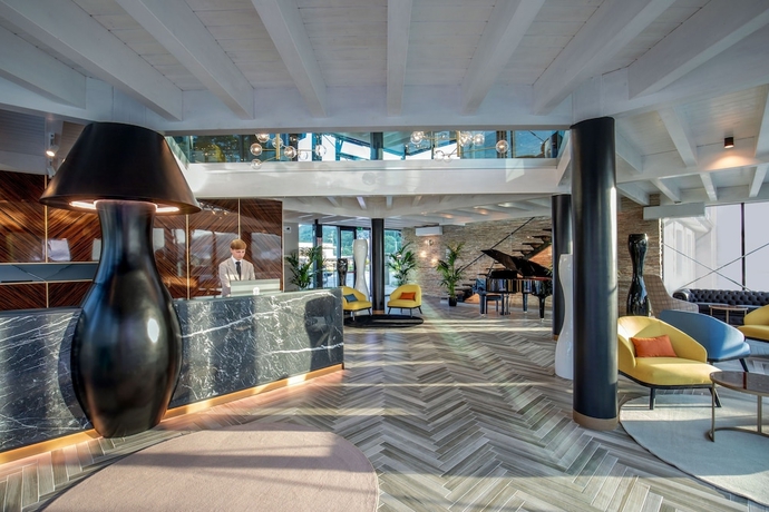 Imagen de los interiores del Hotel Della Piana. Foto 12