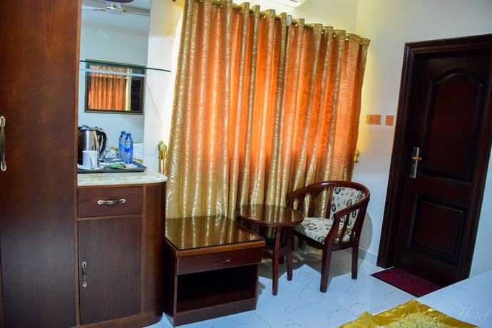 Imagen de la habitación del Hotel Dellagio. Foto 16