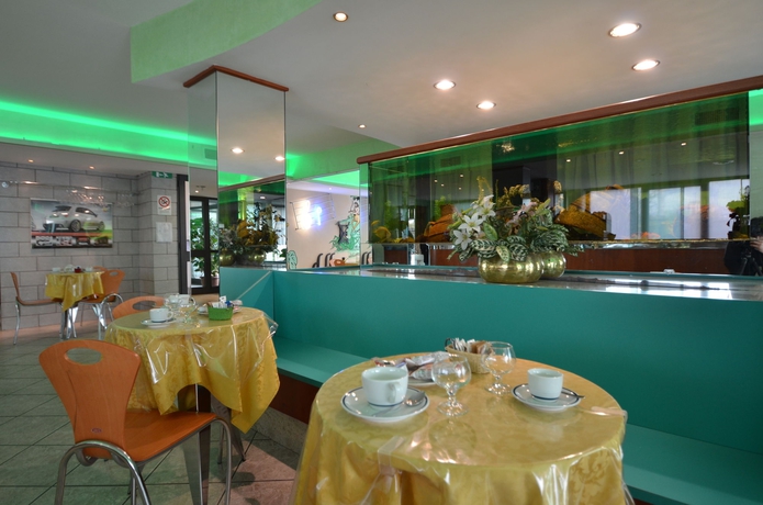 Imagen del bar/restaurante del Hotel Delle Alpi, Turín. Foto 2