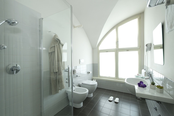 Imagen de la habitación del Hotel Delle Fiere. Foto 11