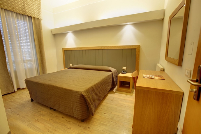 Imagen de la habitación del Hotel Delle Nazioni, Florencia. Foto 9