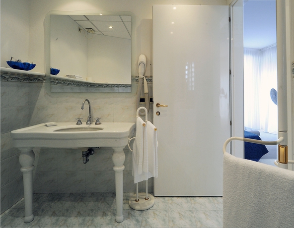 Imagen de la habitación del Hotel Delle Nazioni, Lido Di Jesolo. Foto 9