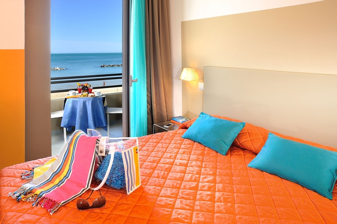 Imagen de la habitación del Hotel Delle Nazioni, Pesaro. Foto 3