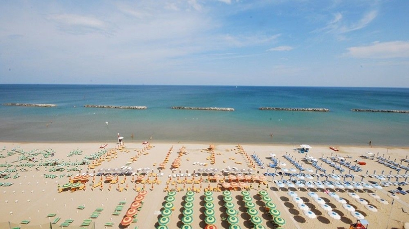 Imagen de los exteriores del Hotel Delle Nazioni, Pesaro. Foto 7