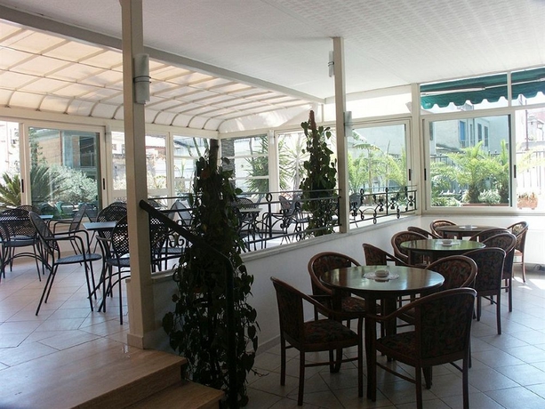Imagen del bar/restaurante del Hotel Delle Palme, Letojanni. Foto 3