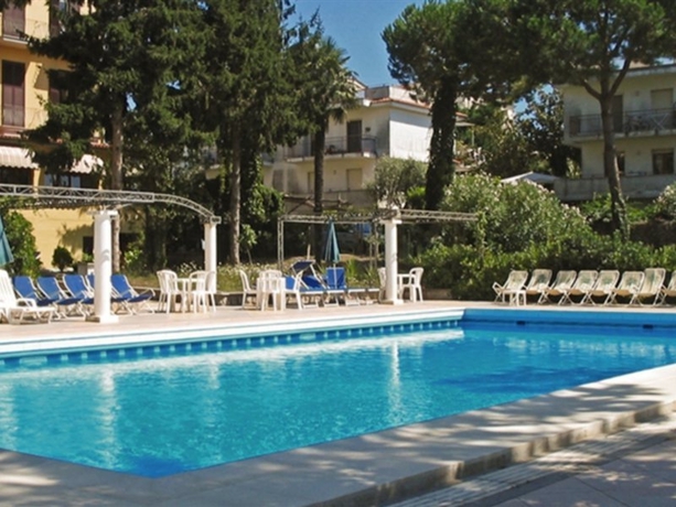 Imagen general del Hotel Delle Palme, Sant Agata sui Due Golfi. Foto 4