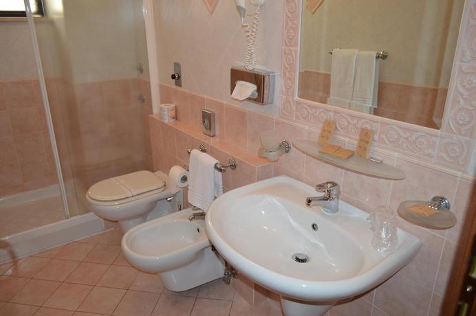 Imagen de la habitación del Hotel Delle Palme, Sant'Anna. Foto 8