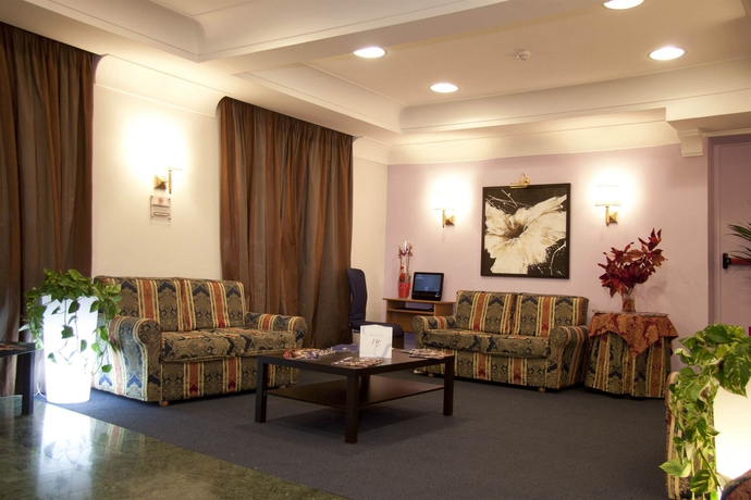 Imagen de los interiores del Hotel Delle Province. Foto 16