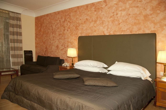 Imagen de la habitación del Hotel Delle Province. Foto 13