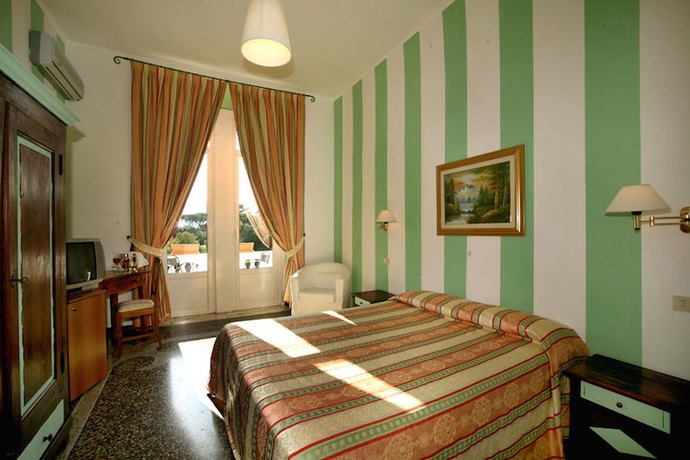 Imagen de la habitación del Hotel Delle Rose, Rapallo. Foto 3
