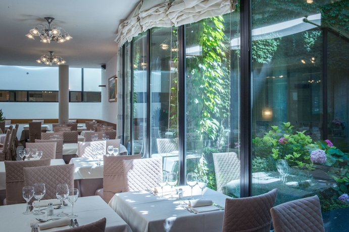 Imagen del bar/restaurante del Hotel Delle Terme Santa Agnese. Foto 2