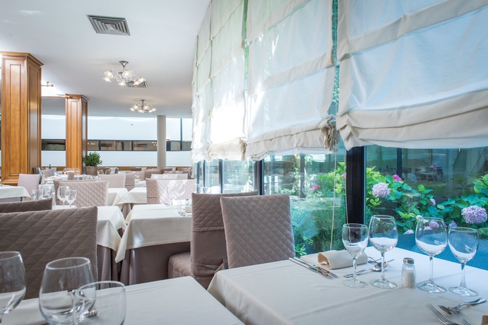 Imagen del bar/restaurante del Hotel Delle Terme Santa Agnese. Foto 3