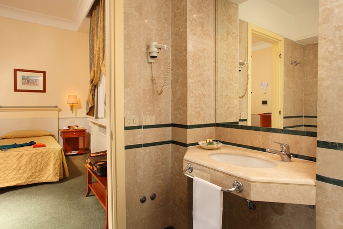 Imagen de la habitación del Hotel Delle Vittorie. Foto 12