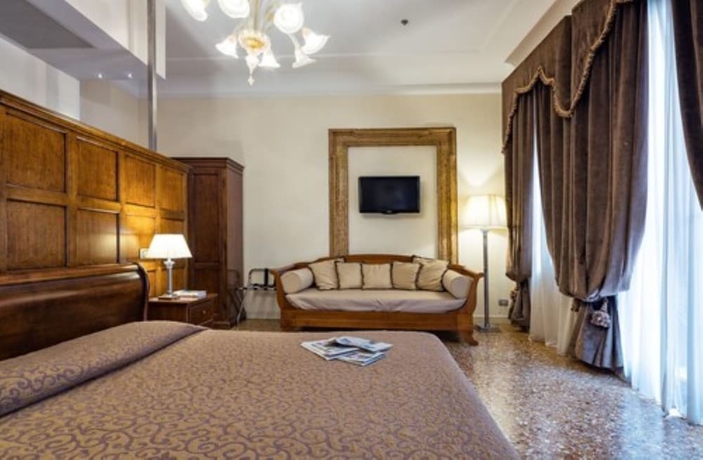 Imagen de la habitación del Hotel Dell'opera. Foto 12