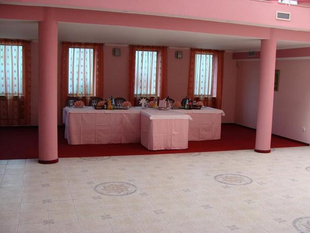 Imagen del bar/restaurante del Hotel Delminium. Foto 3