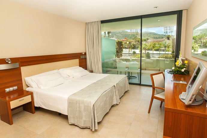 Imagen de la habitación del Hotel Deloix Aqua Center. Foto 4