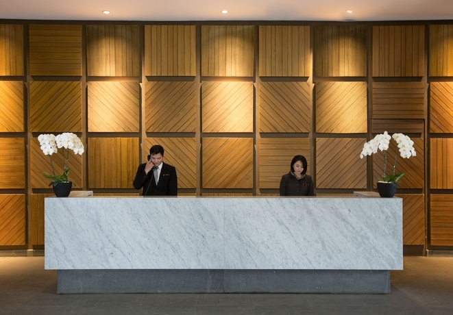Imagen de los interiores del Hotel Delonix Karawang. Foto 11