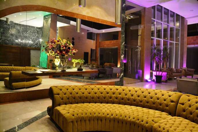 Imagen de los interiores del Hotel Delora and Suites. Foto 19