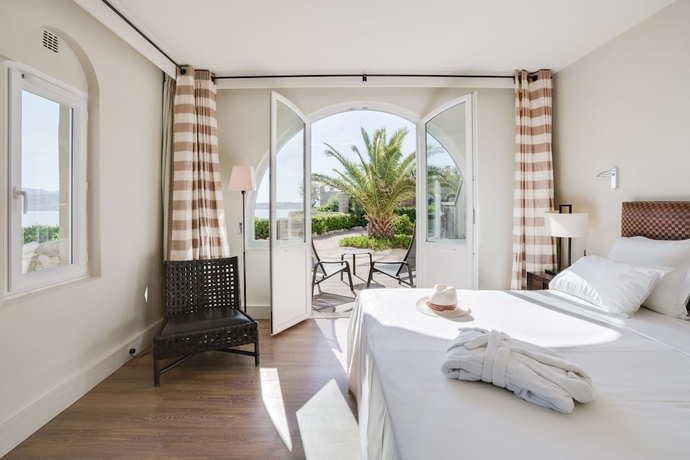 Imagen de la habitación del Hotel Delos - Ile de Bendor. Foto 9