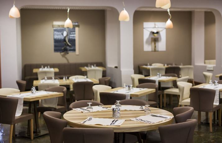 Imagen del bar/restaurante del Hotel Delphi Beach - All Inclusive. Foto 3