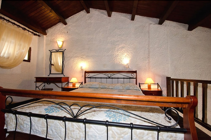 Imagen de la habitación del Hotel Delphi. Foto 15