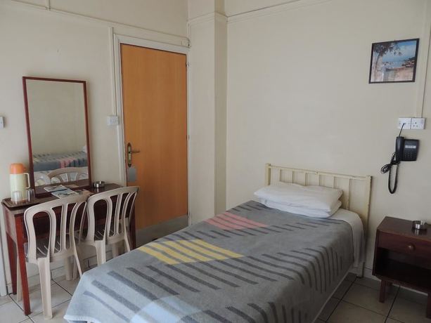 Imagen de la habitación del Hotel Delphi, NICOSIA. Foto 13