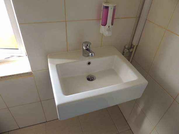 Imagen de la habitación del Hotel Delphi, NICOSIA. Foto 14