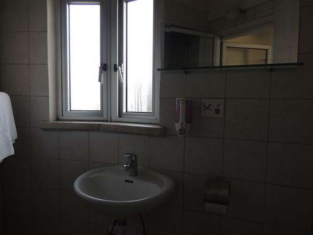 Imagen de la habitación del Hotel Delphi, NICOSIA. Foto 17