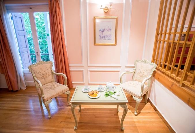 Imagen de la habitación del Hotel Delphi Palace. Foto 6