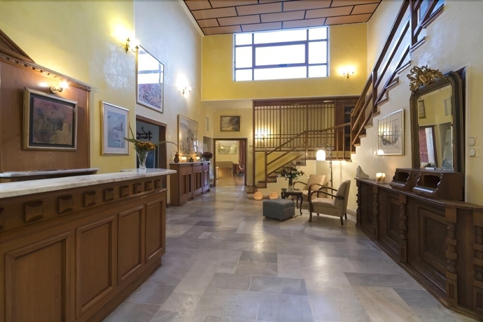 Imagen de los interiores del Hotel Delphi Palace. Foto 14