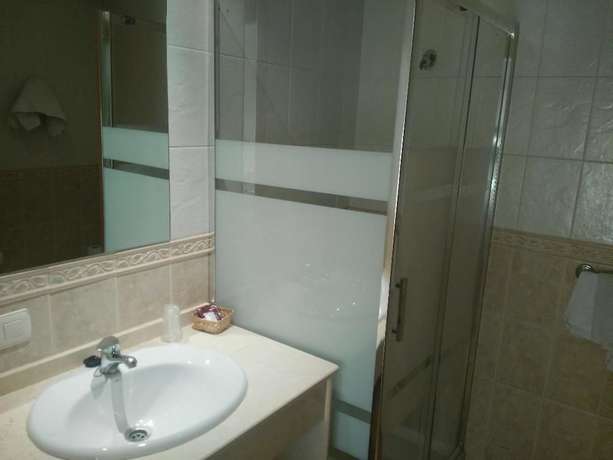 Imagen de la habitación del Hotel Delphos. Foto 8