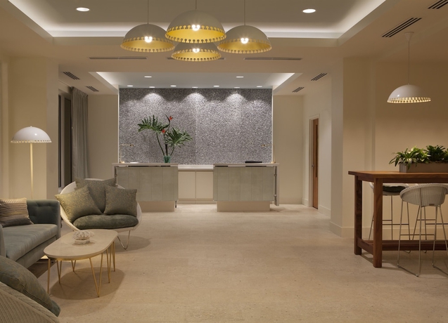 Imagen de los interiores del Hotel Delray Sands Resort. Foto 13