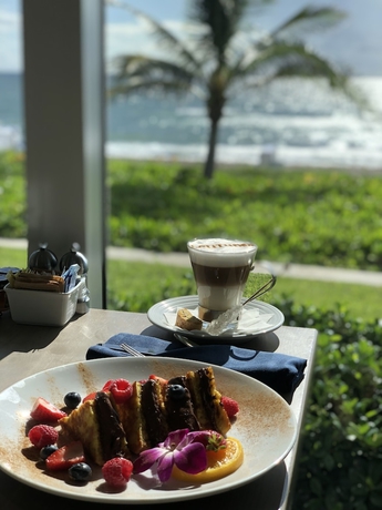 Imagen del bar/restaurante del Hotel Delray Sands Resort. Foto 4