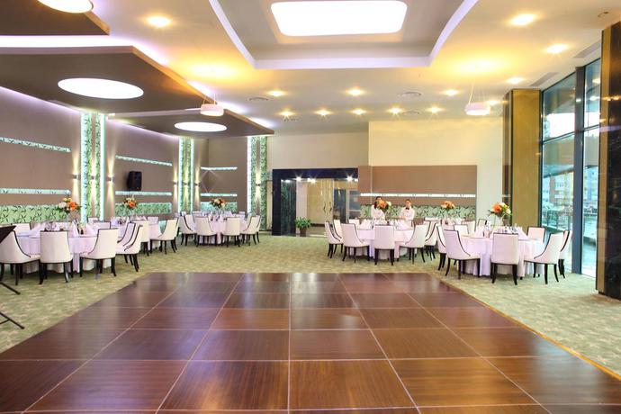 Imagen del bar/restaurante del Hotel Delta 3. Foto 3