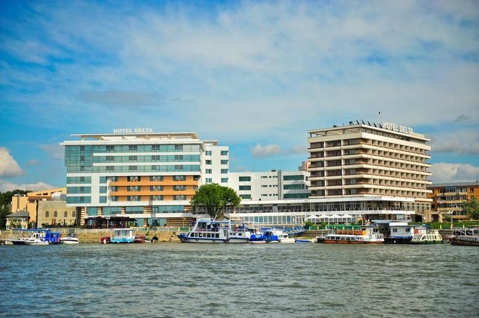 Imagen de los exteriores del Hotel Delta 3. Foto 9