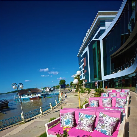 Imagen de los interiores del Hotel Delta 4. Foto 15